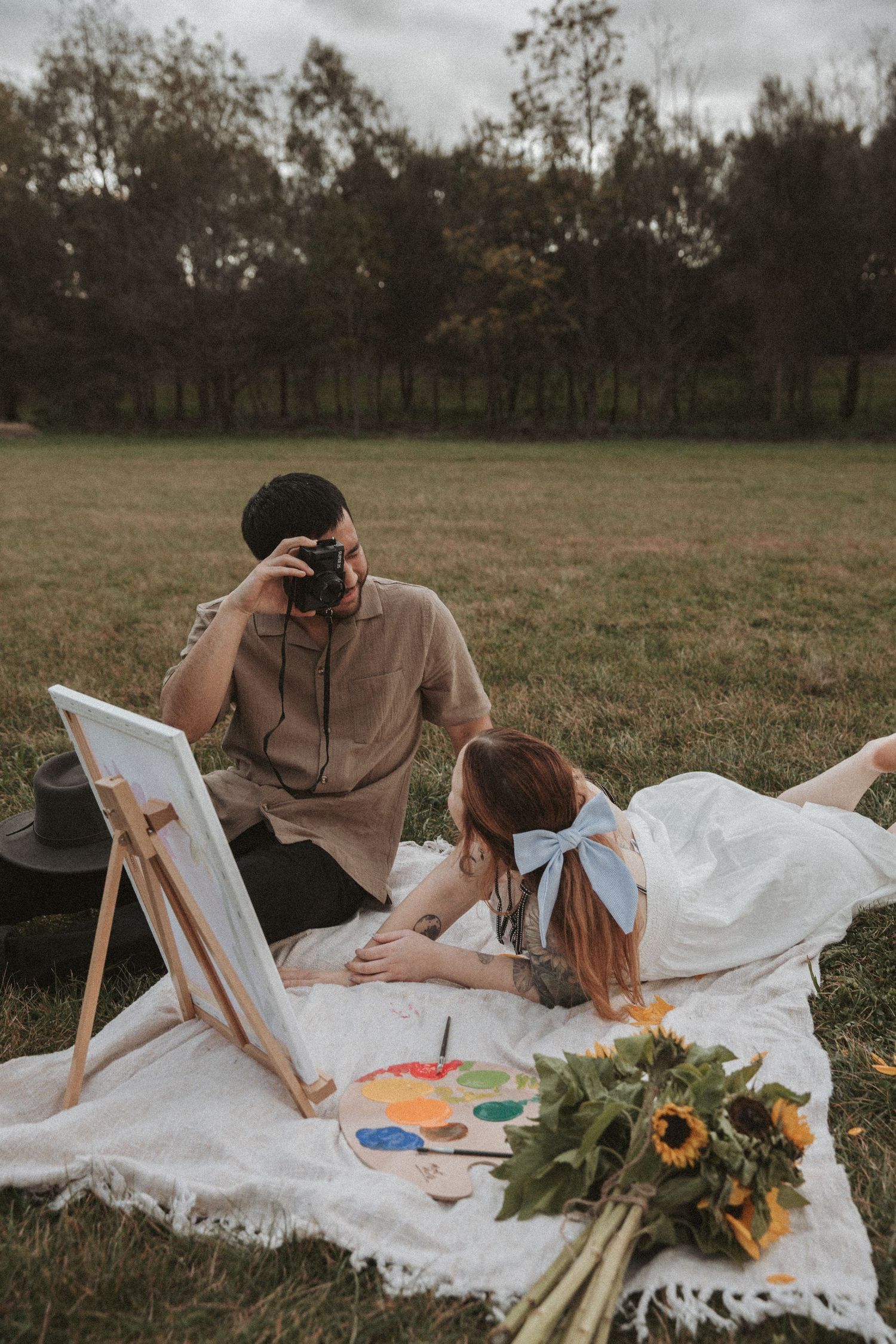 Melbourne family photographer, natural family photos, candid family moments, outdoor family photoshoot, lifestyle family photography