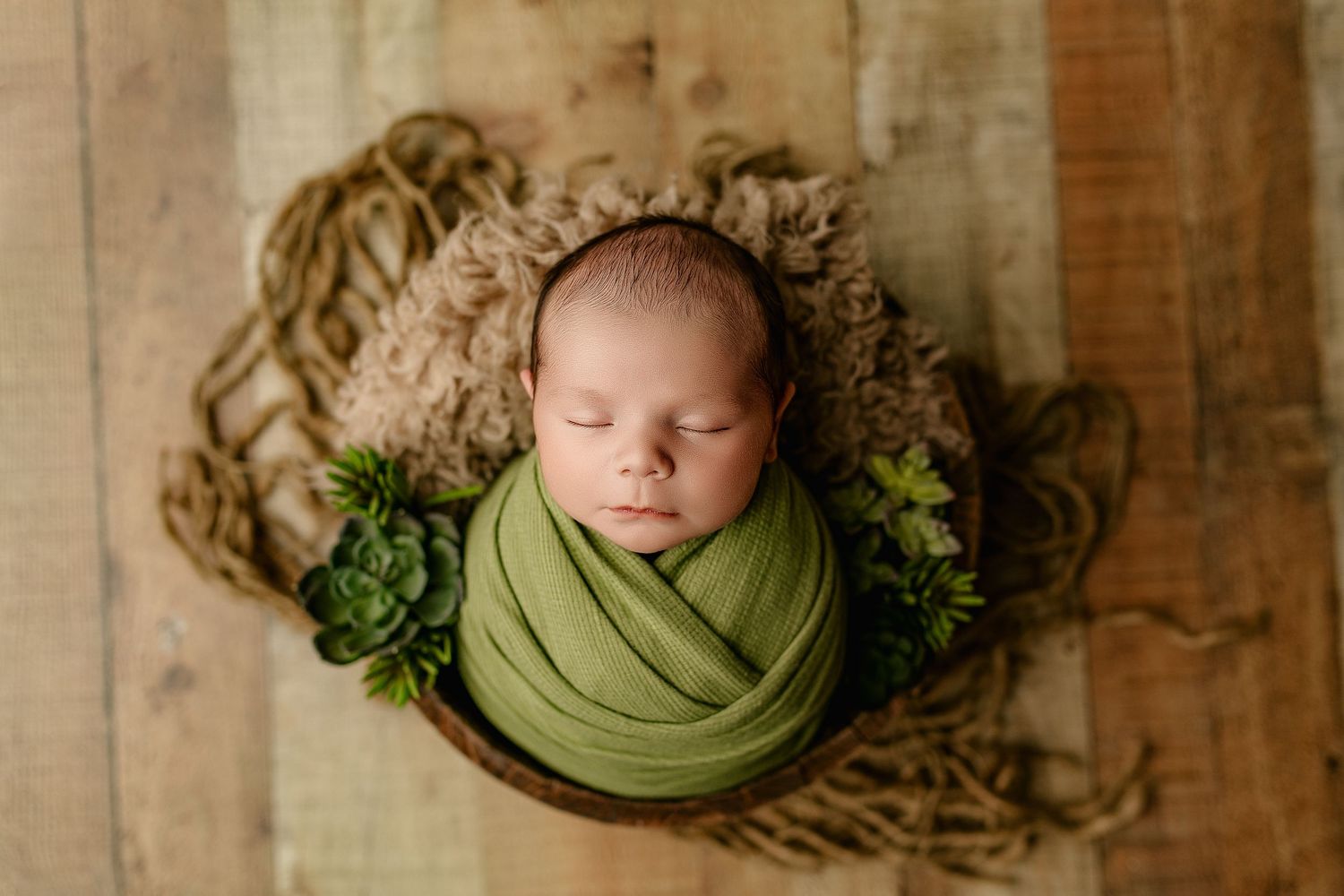 Southern Ohio Newborn Photographer | Green Swaddle Session in Portsmouth Studio