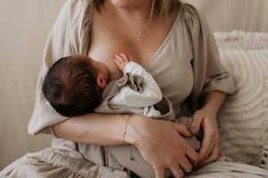 Lifestyle fotograaf Heerhugowaard voor newbornshoots en gezinnen.