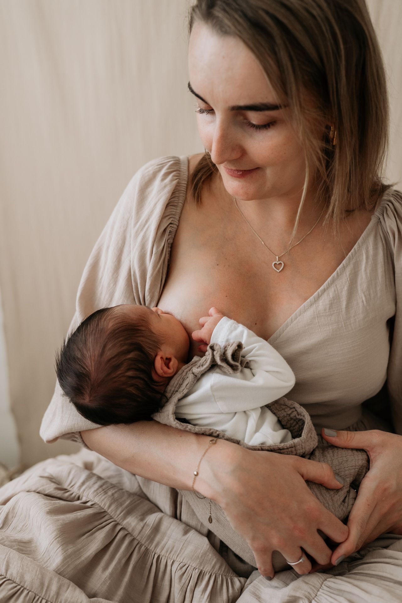 Lifestyle fotograaf Heerhugowaard voor newbornshoots en gezinnen.