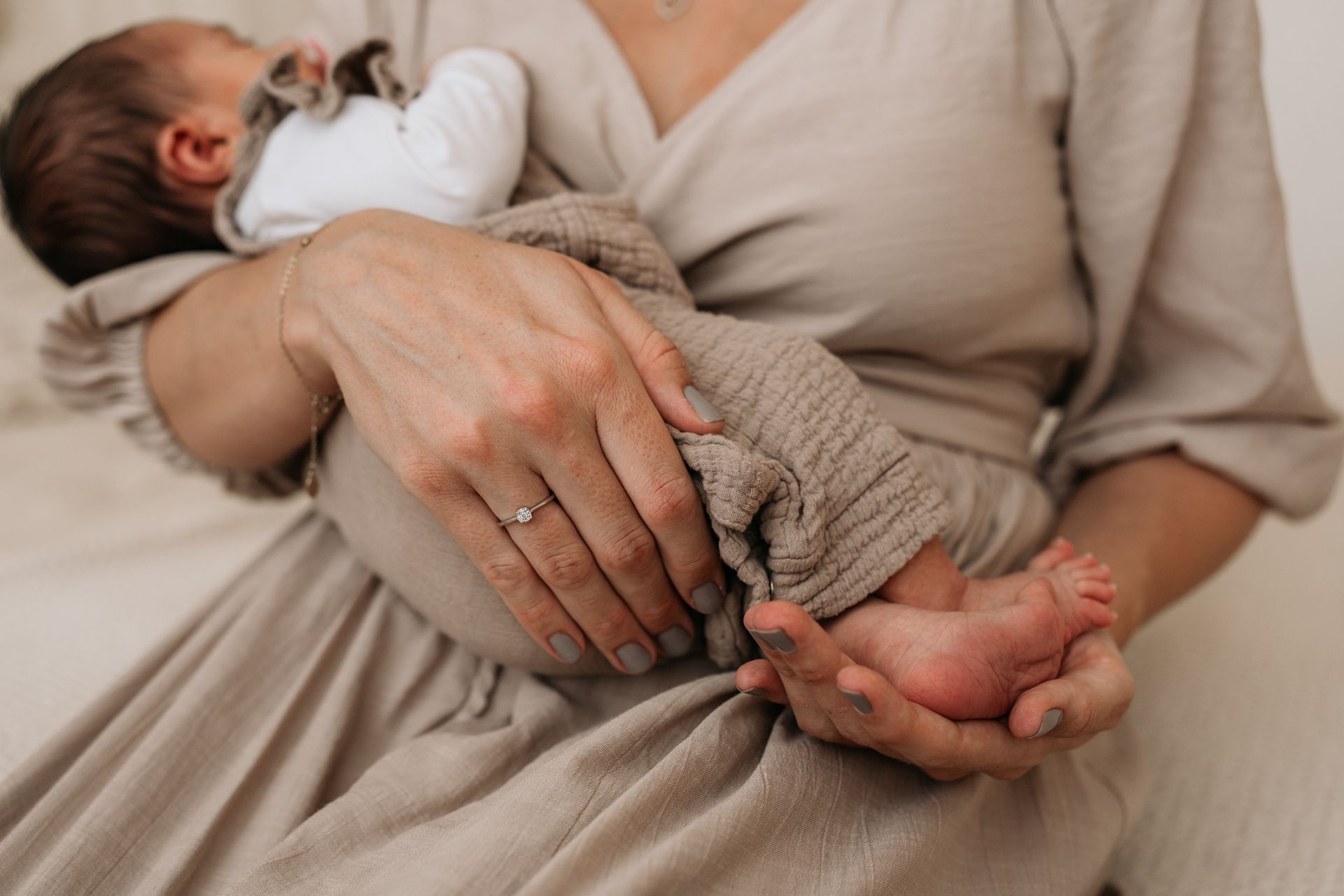 Lifestyle fotograaf Heerhugowaard voor newbornshoots en gezinnen.
