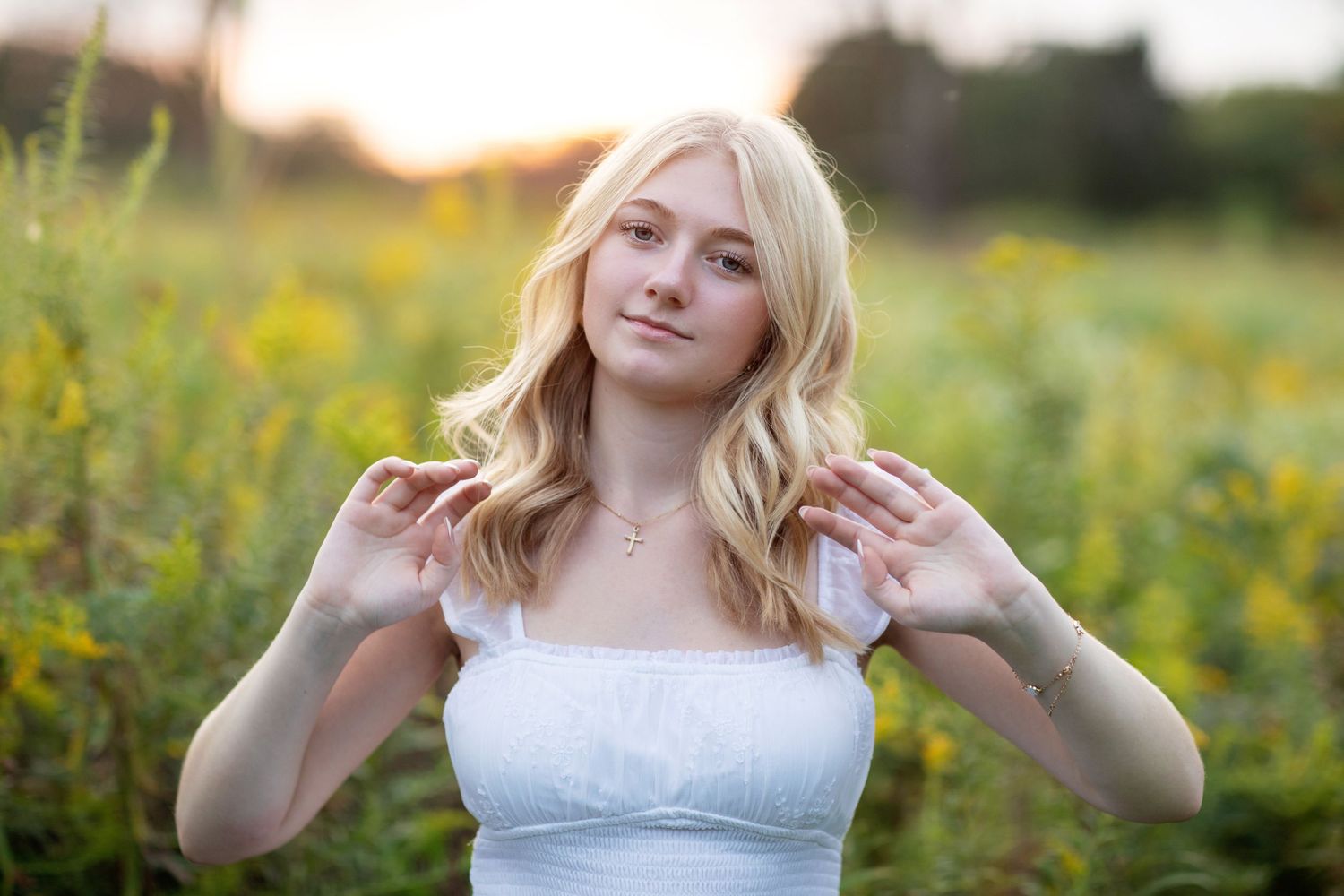 Downers Grove Hinsdale Oak Brook Wheaton Naperville Outdoor Custom Senior Photography by Julie Chen Photography