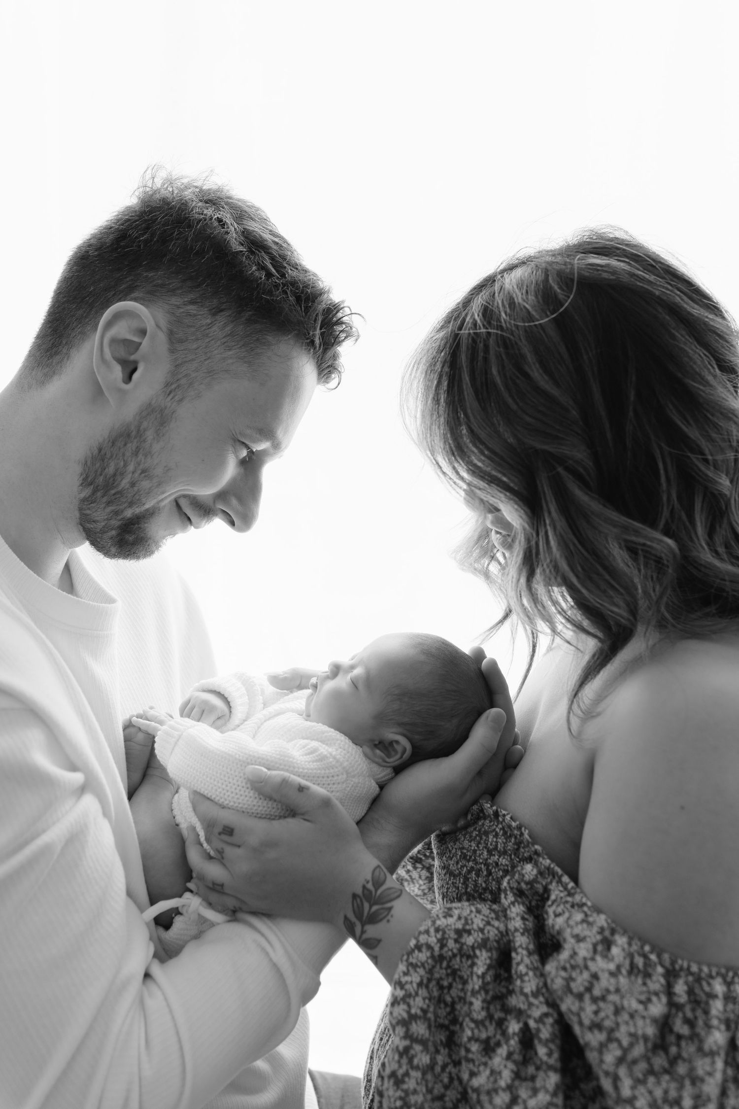 maternity studio photography photo maternité séance studio québec lévis garde-robe robes nouveau-né newborn famille allaitement breastfead