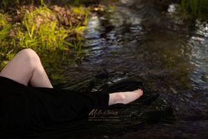 Senior photos Boise River Milestones Studios