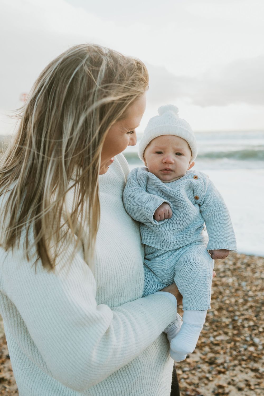 Dorset beach newborn photoshoot mum and baby, hengistbury head, Southbourne beach