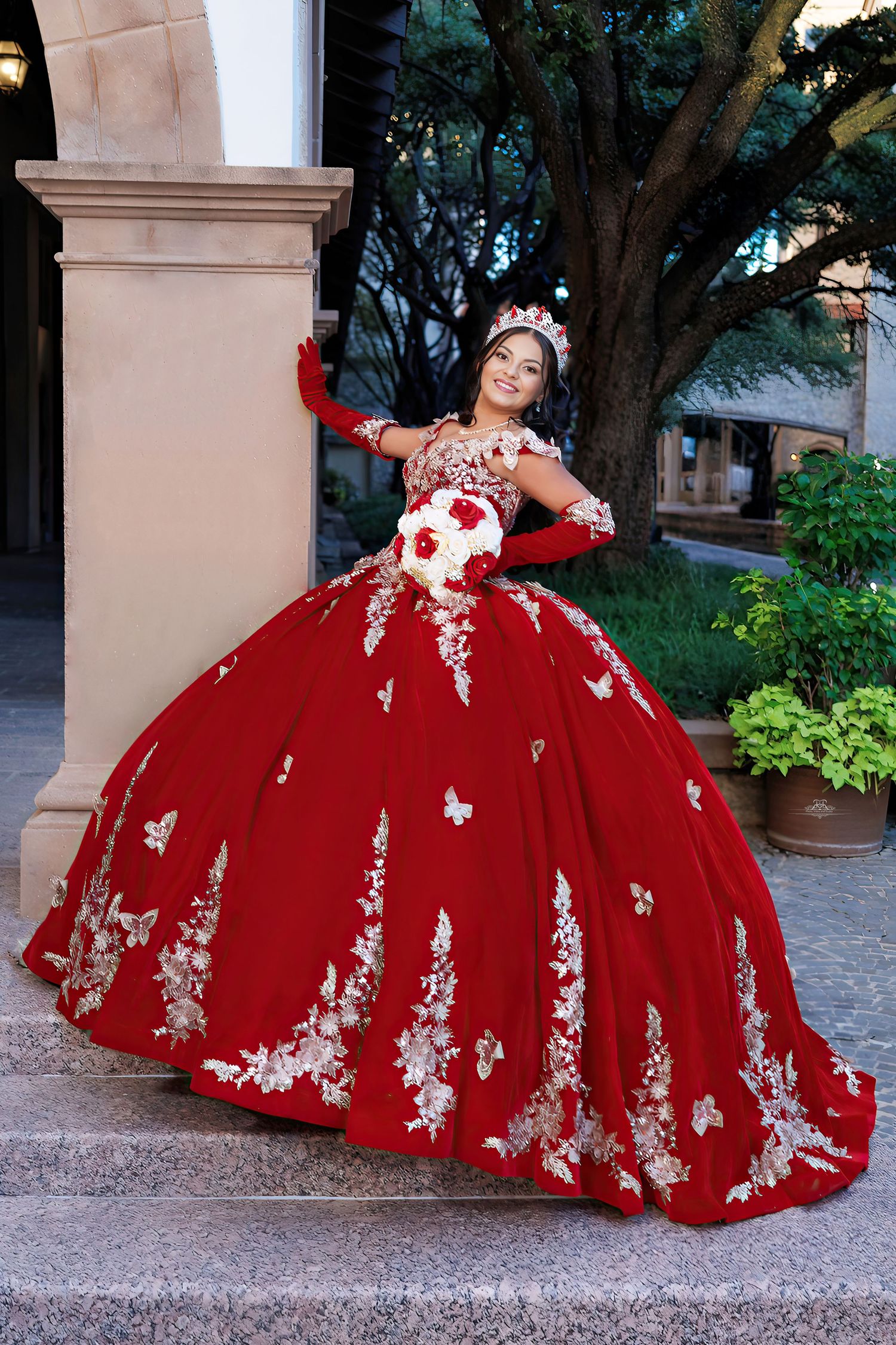 Capture life´s best moments 
Dallas Quinceañera photography and video 
Dallas Weddings photography and video