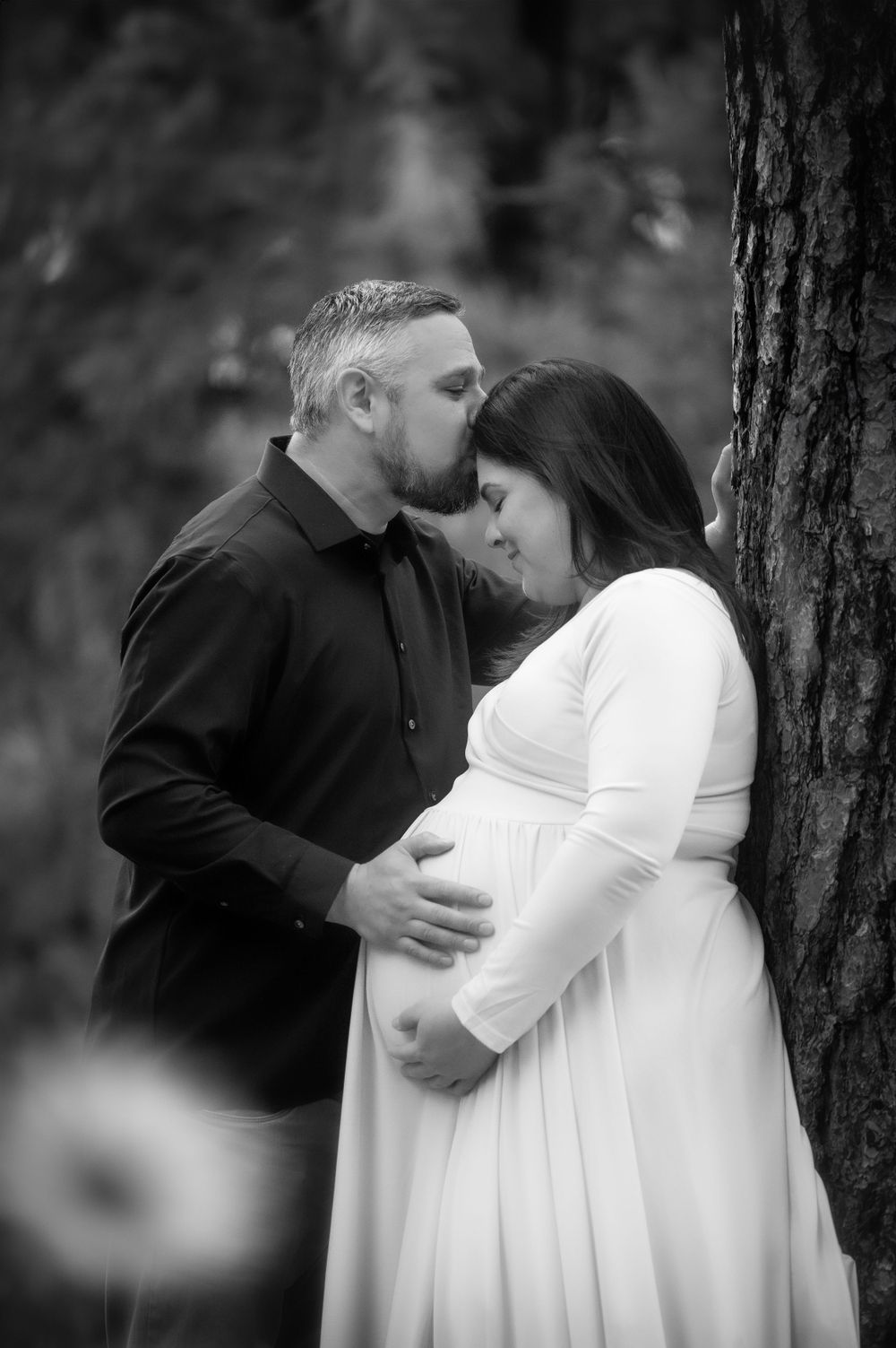 Maternity Photos taken of a couple in Spokane Washington by Jessica Rae Photography.
