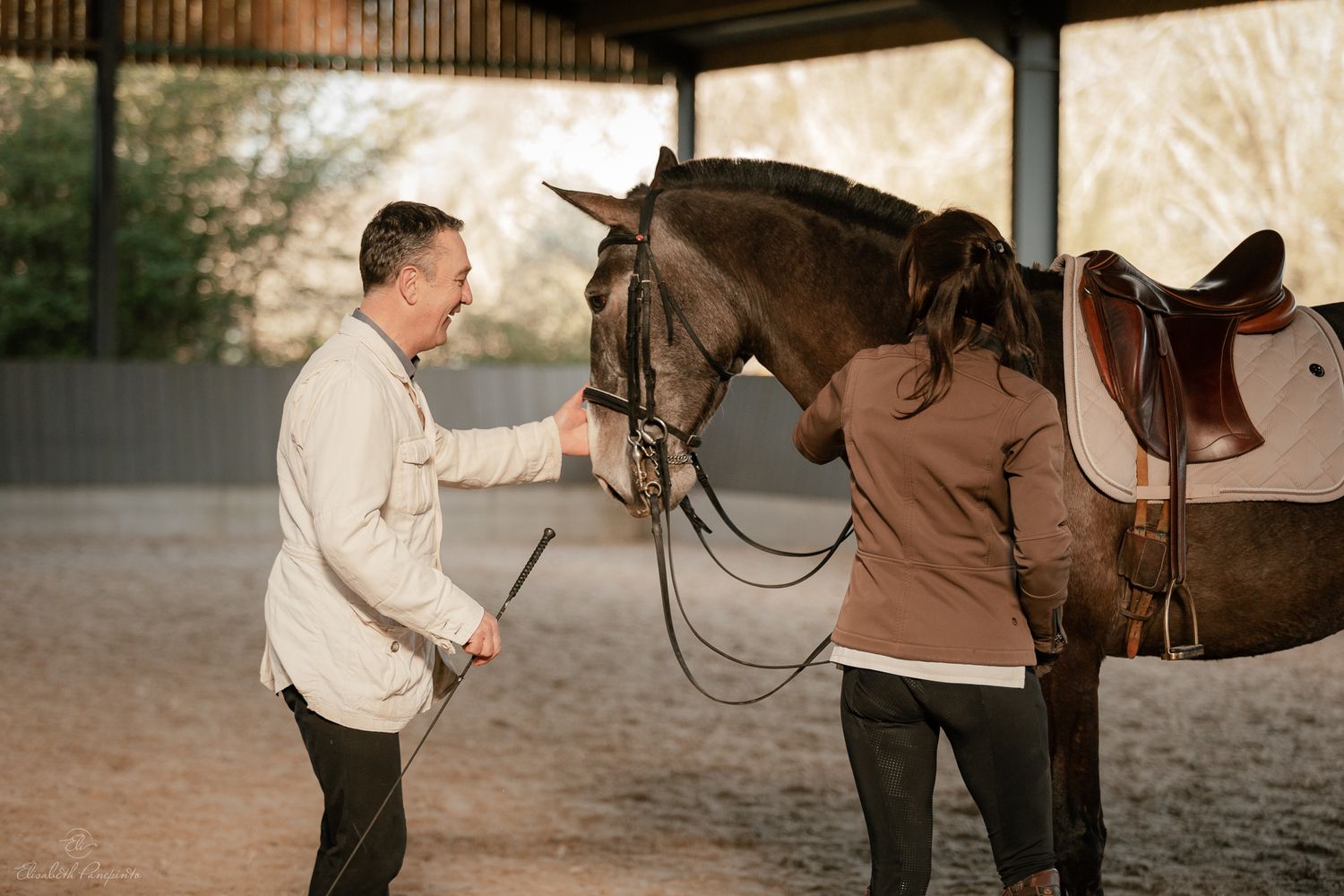 Photographe famille et chien Belgique.  Photographe canin et équin. Stage équestre, chevaux de dressage. Photographie