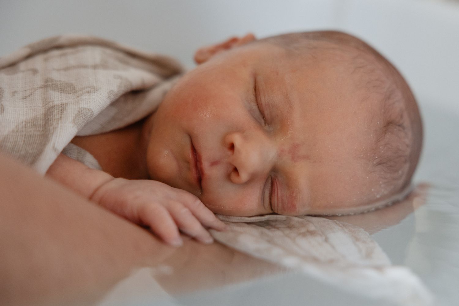 trouver un photographe pour un reportage thalasso therapeutique bain bebe a Lille et dans le Nord de la France