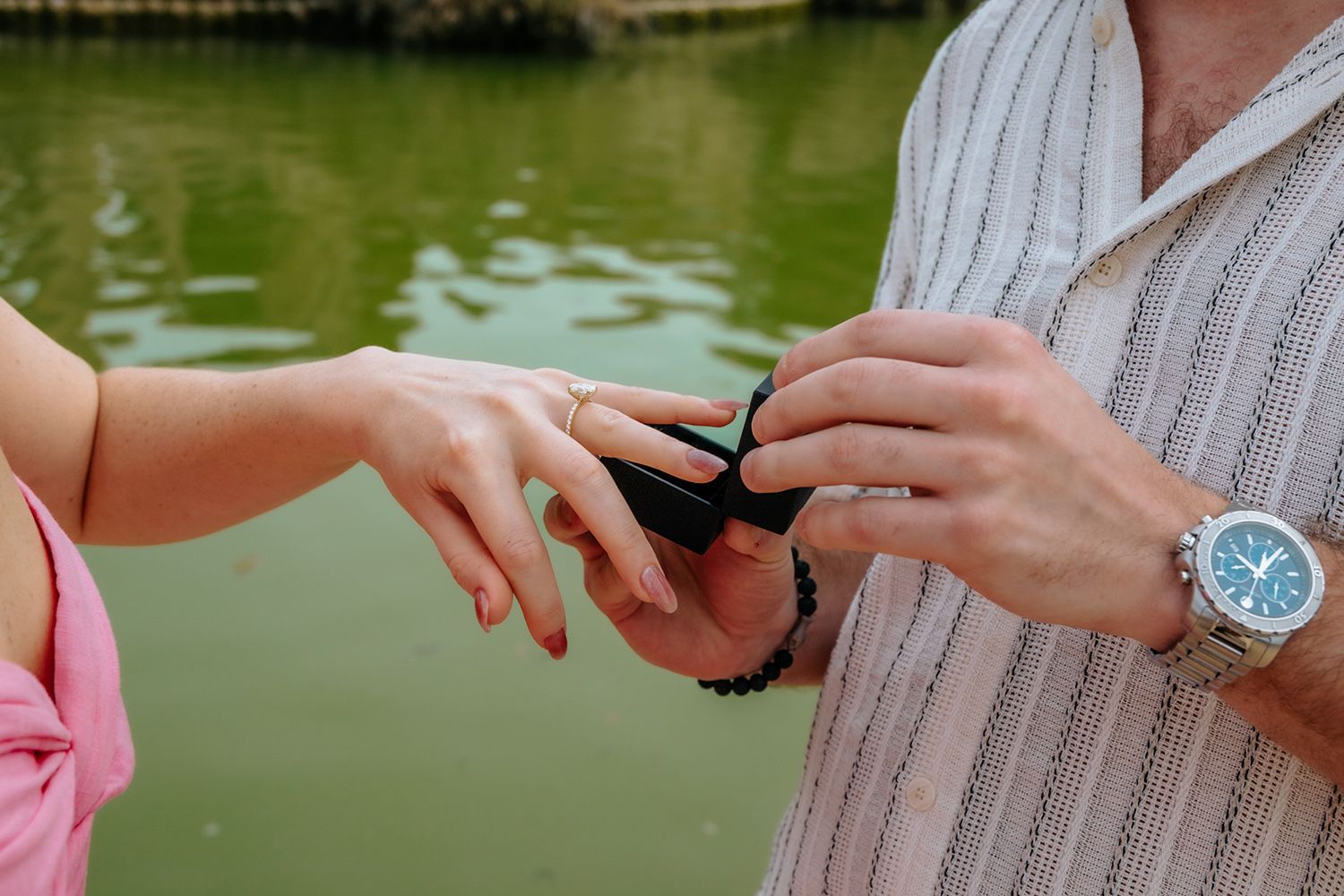 Barcelona photographer capturing a romantic surprise proposal