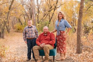 Family Session | Prairie Bridges Park; Ackley, IA