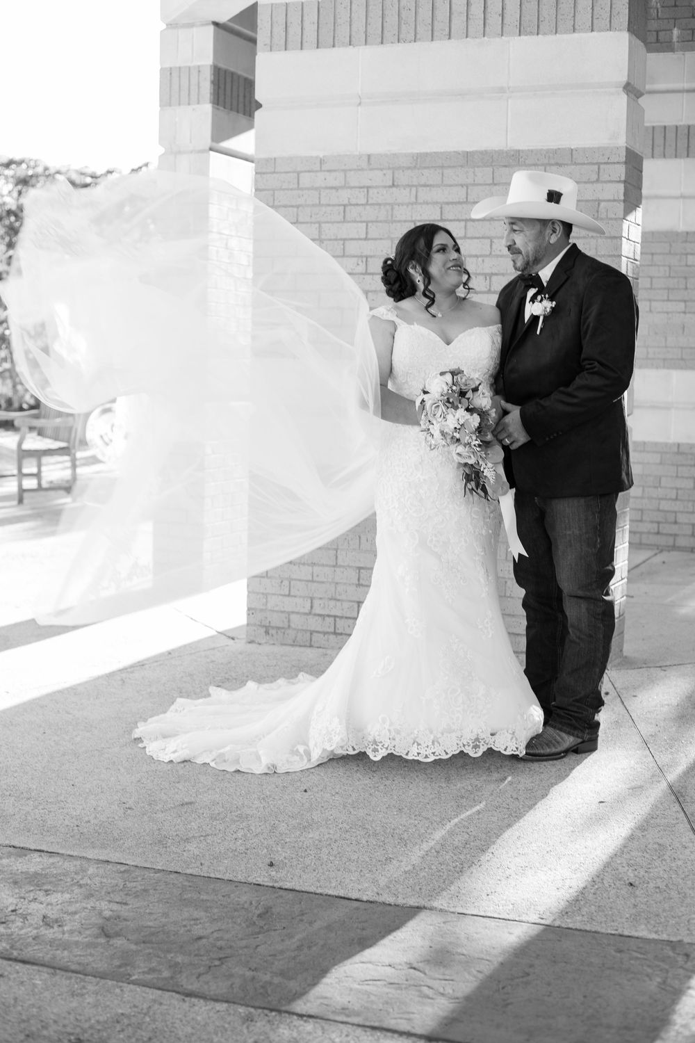 Dallas photography and video for Weddings
 - R & R Marcelo DFW
