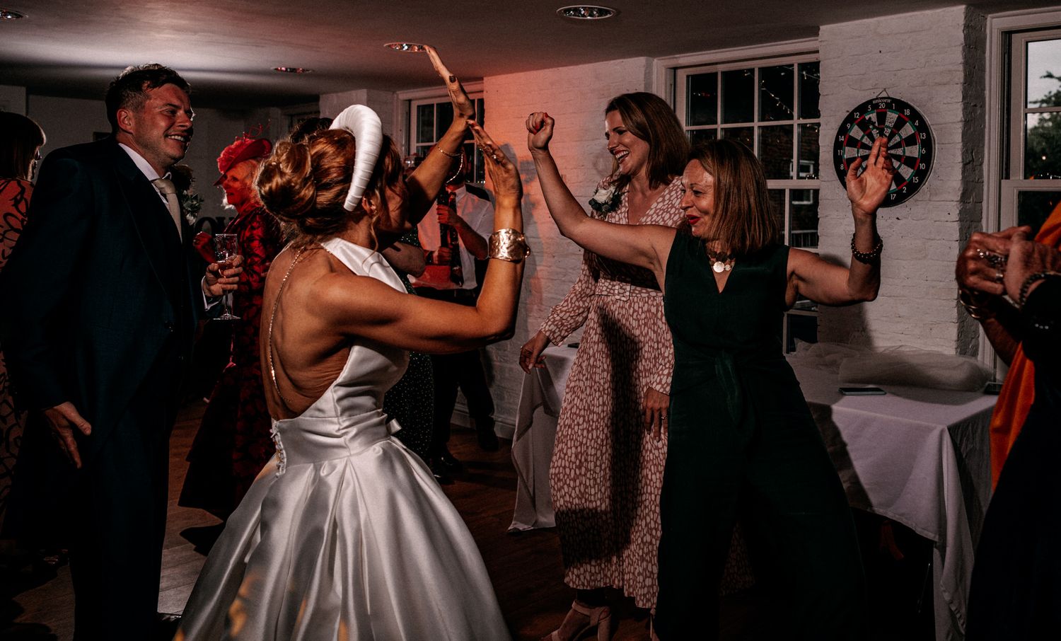 candid romantic atmospheric wedding photography by Rose and Rainbow Photography