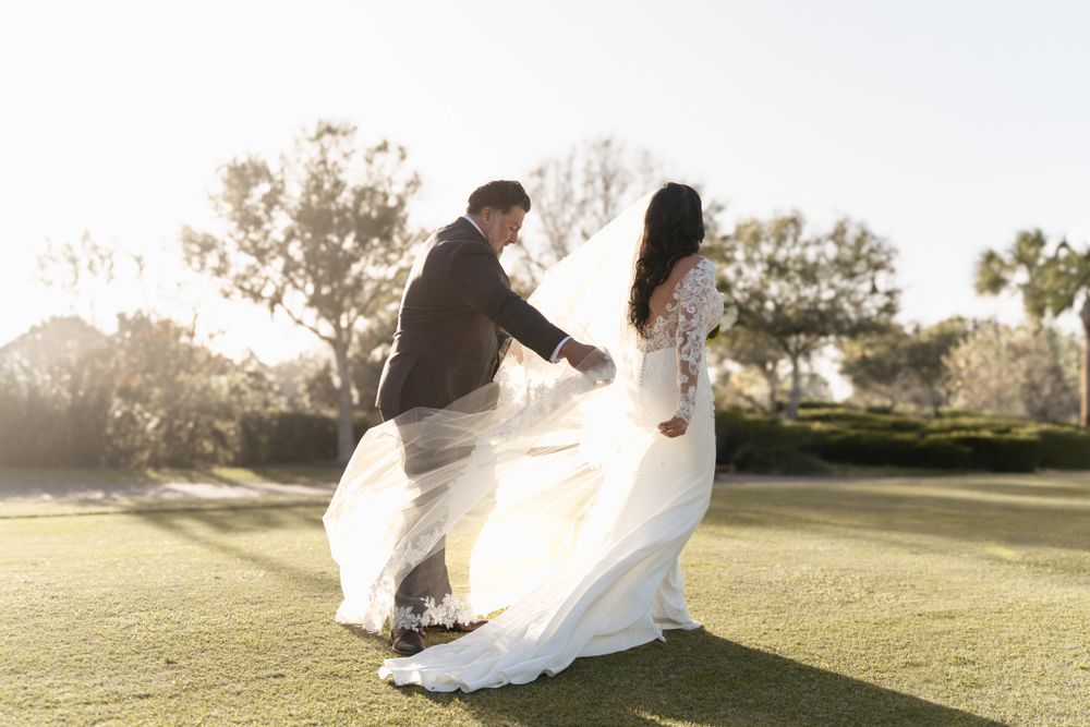 documentary nostalgic style wedding photos with long lace veil