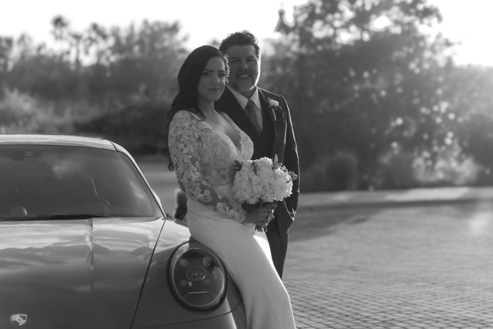 vintage car wedding photos