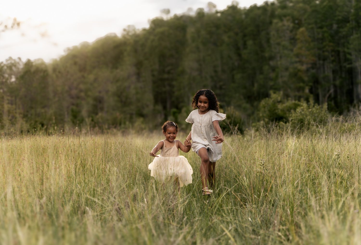 Sisters photography in the outdoors