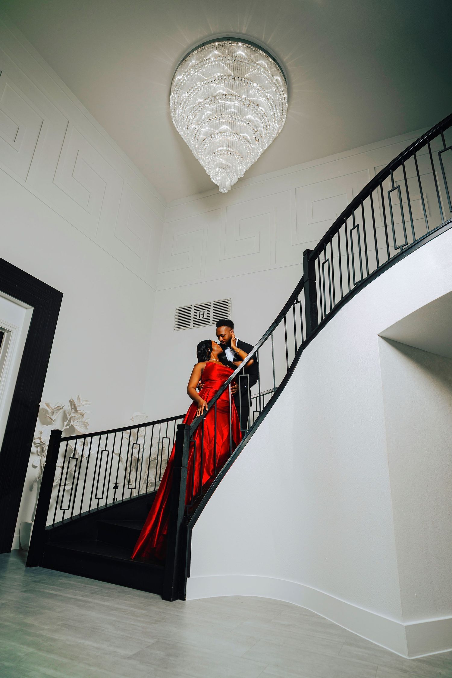 hamptons-event-venue-engagement-photos-dallas