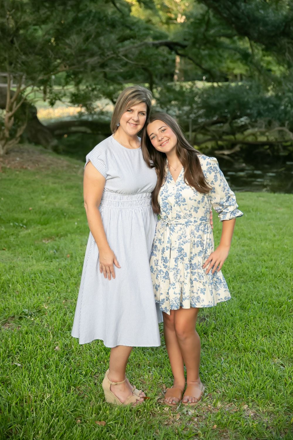 Extended family session taken at Cohn Arboretum in Central City, just outside of Baton Rouge.
