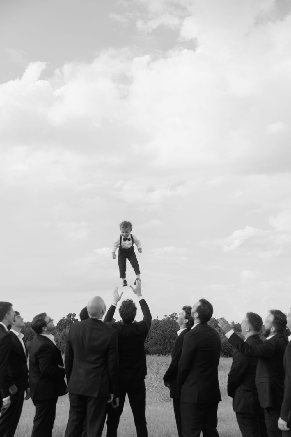 documentary photo of bride and groom at oklahoma venue taken by an oklahoma wedding photographer
