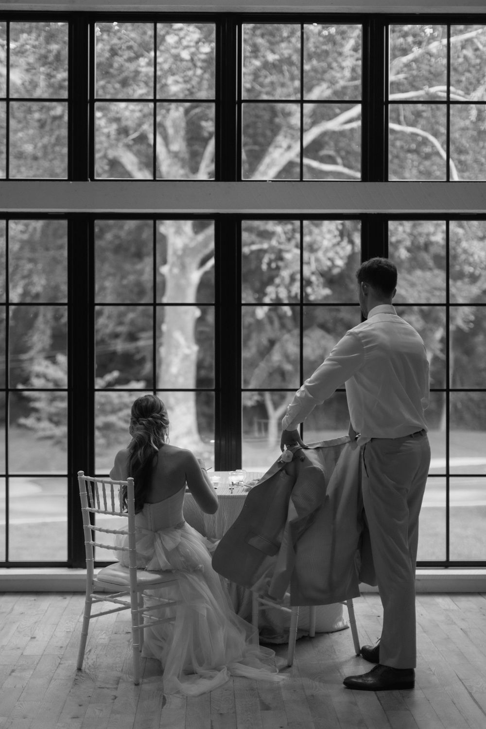 documentary photo of oklahoma bride and groom taken by oklahoma wedding photographer