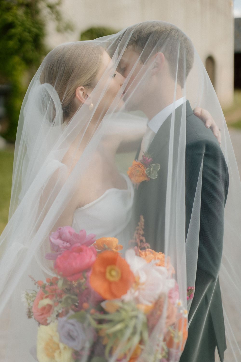 bride and groom at oklahoma venue taken by an oklahoma wedding photographer
