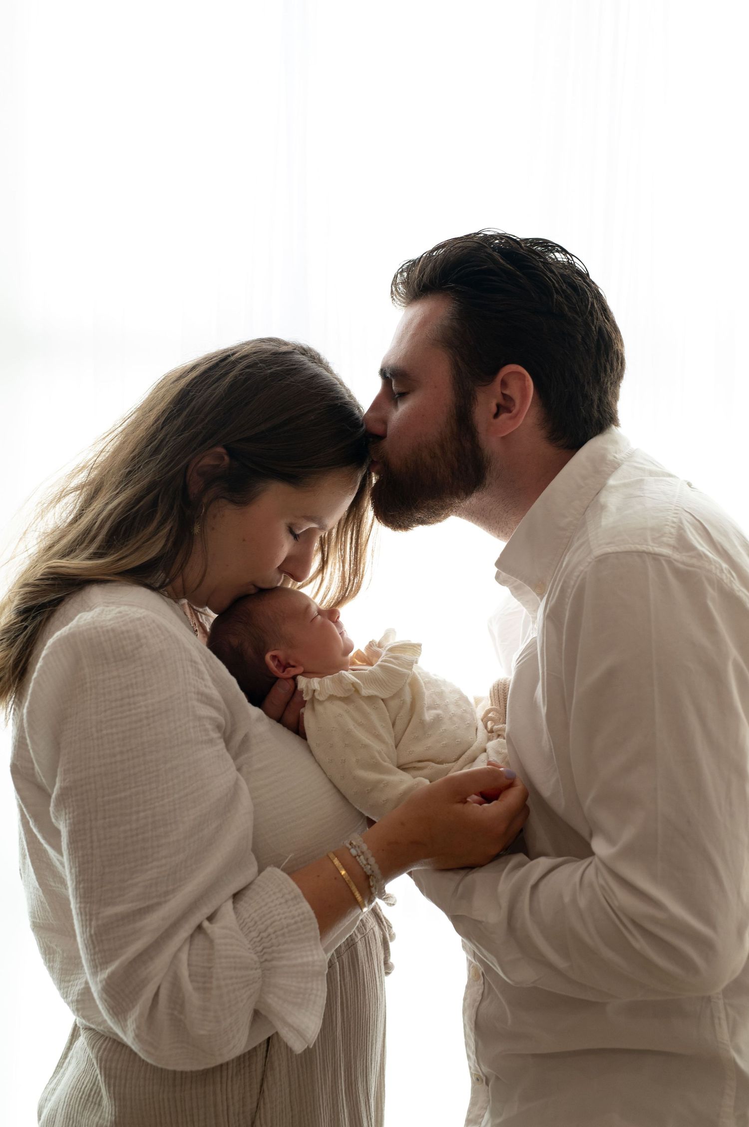 Séance photo naissance famille au studio à Villers Saint Barthélémy proche Beauvais - Mathilde verduyn