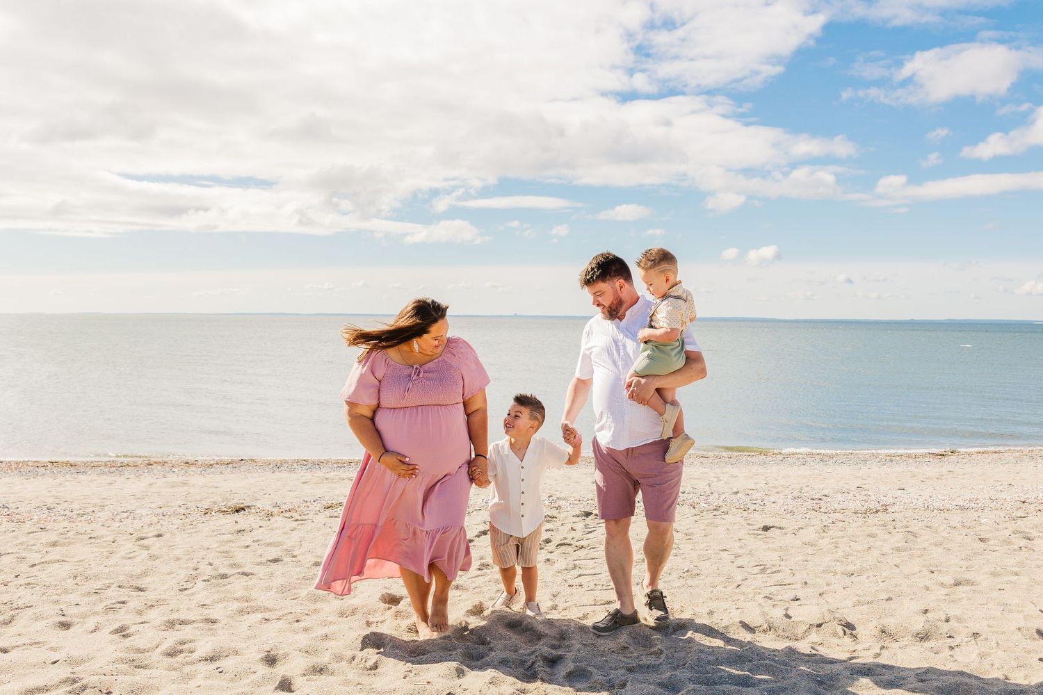 Candid, natural extended family photography in Ridgefield, Fairfield, Danbury, Wilton, Westport & New Canaan, CT. Perfect for generations to