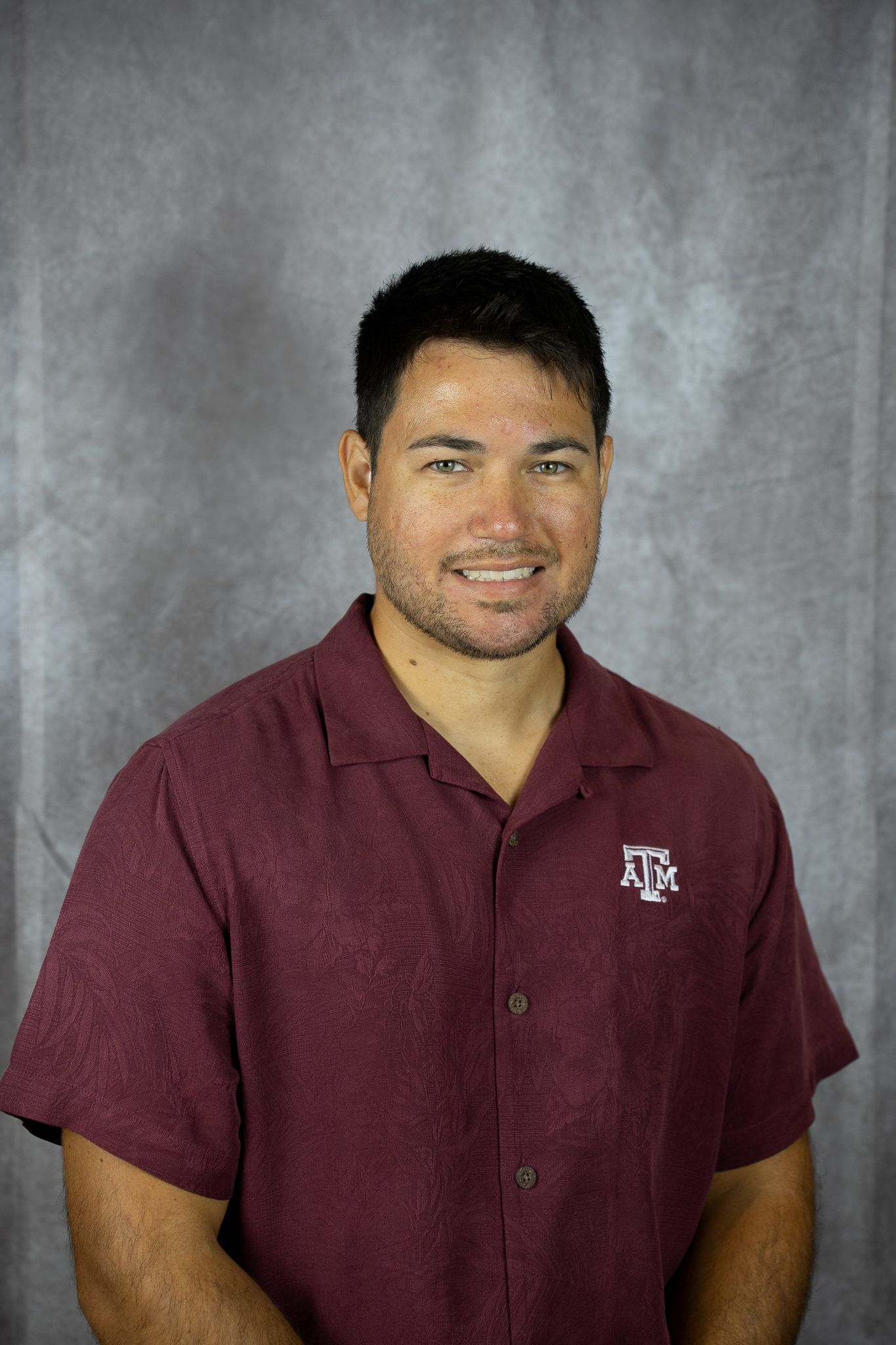 Headshot of Isaac Killgore, professional photographer in Katy, Texas, showcasing his personality.