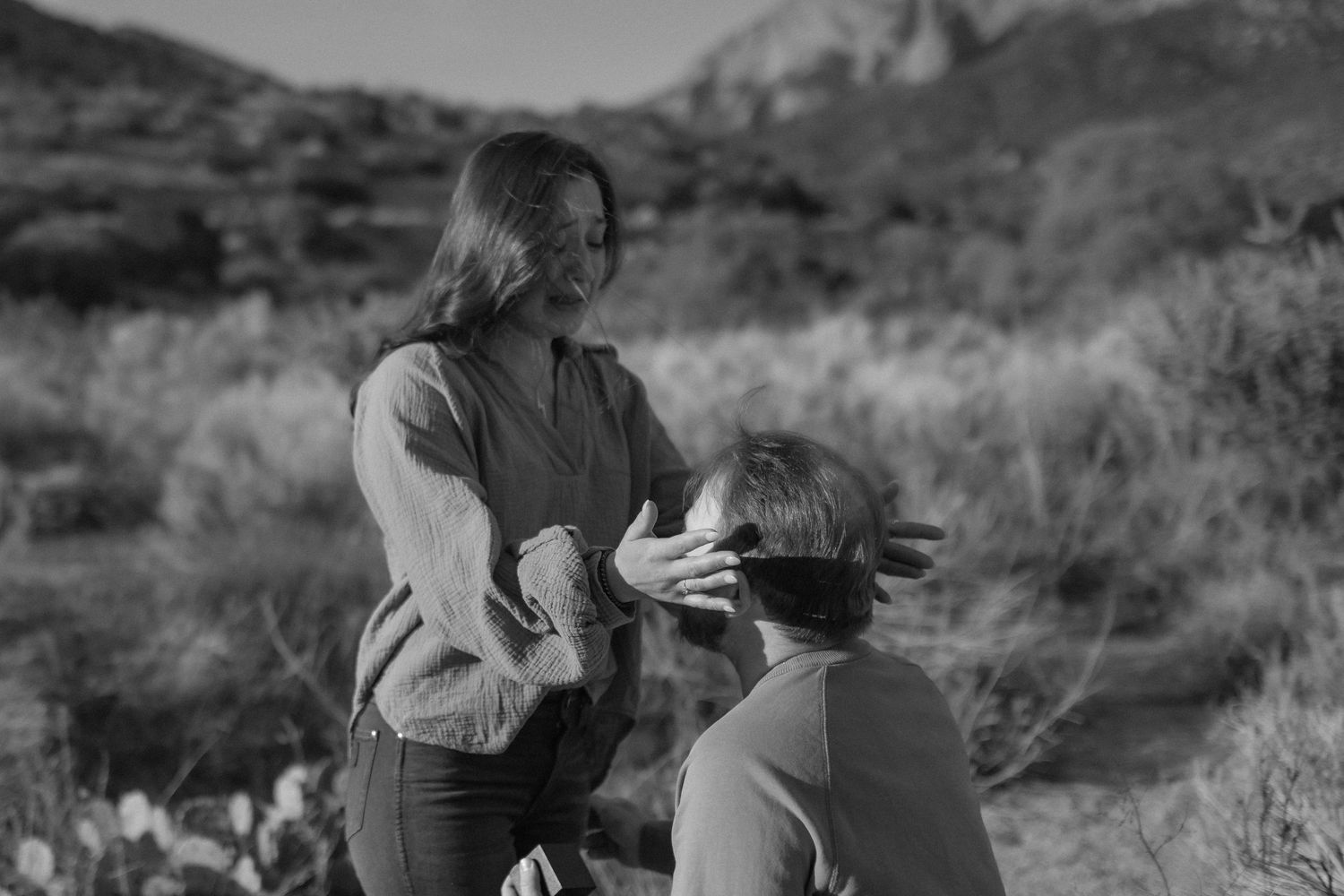 How to plan a surprise proposal in New Mexico. Tips for a proposal photoshoot in albuquerque. Where to propose in the sandia foothills.