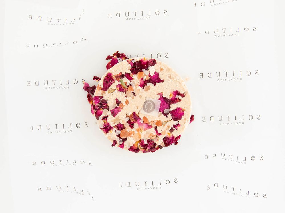Solitude Body Mind Bath bomb
