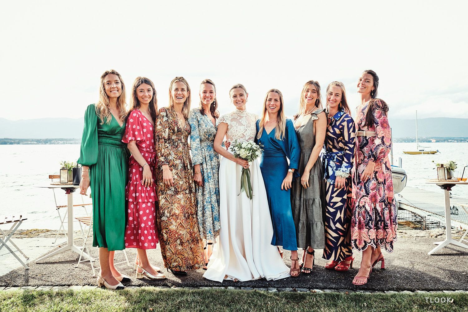TLOOK photographe de mariage de style documentaire, groupe demoiselles d'honneur