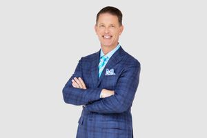 Realtor headshot portrait: empowering solo image of a successful agent