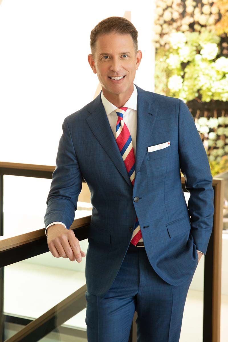 Orange County real estate agent individual portrait, modern business style