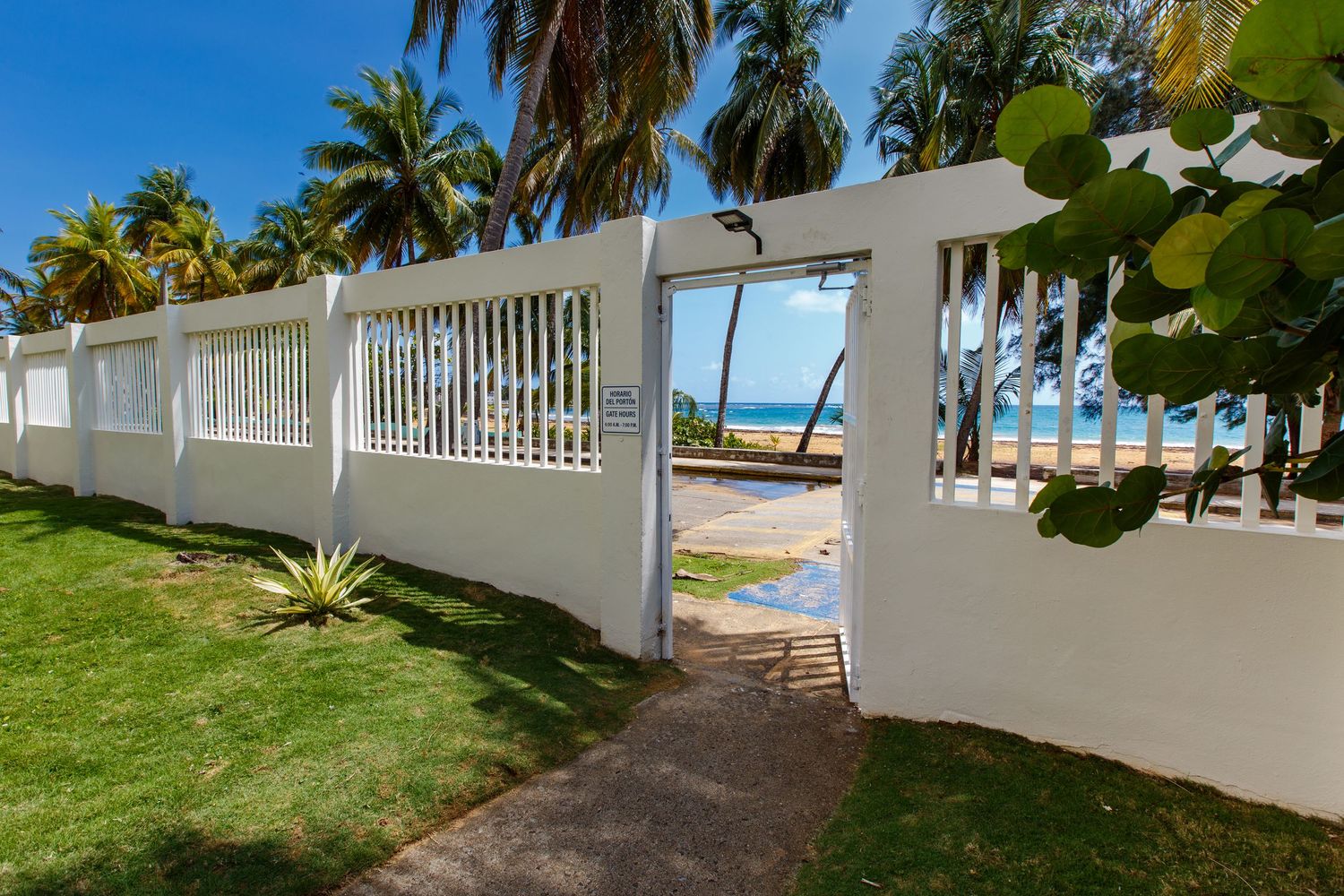 Real estate photography. Beach access. Short-term rental in Playa Azul Tower 1 in Luquillo, Puerto Rico.