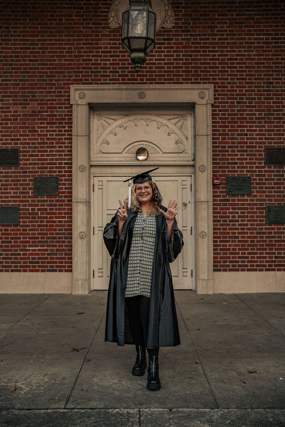graduation photos, graduation portraits