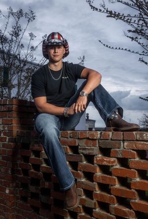 EMERALD ISLE NC SENIOR PHOTOS BY PHOTOGRAPHER SAMANTHA ANN PHOTO STUDIO IN SWANSBORO NEAR HUBERT AND JACKSONVILLE