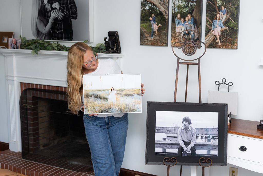 senior photos in downtown swansboro photographer Samantha Ann Photo photography studio near hubert and Jacksonville