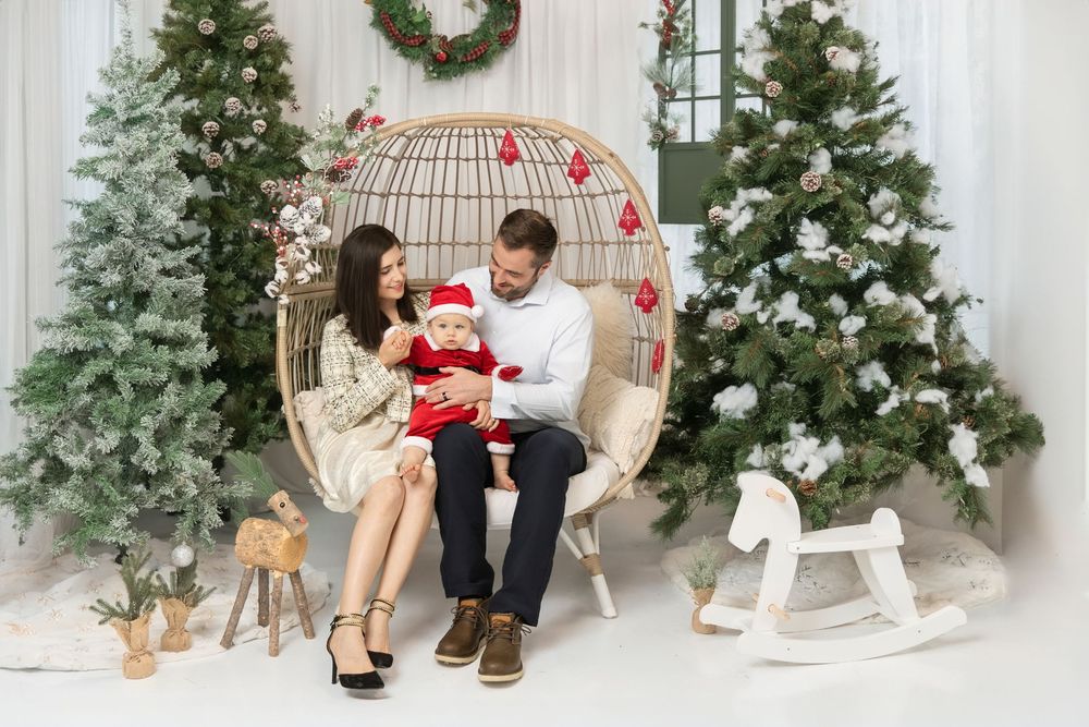 seattle Christmas mini session
Seattle Christmas family photos
Family photographer recommendation