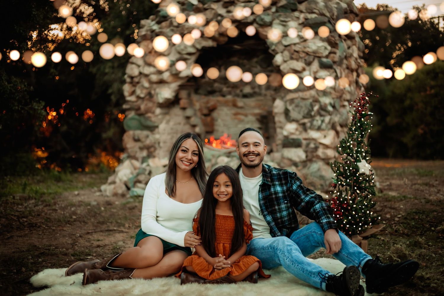 Outdoor Family Christmas photography near me