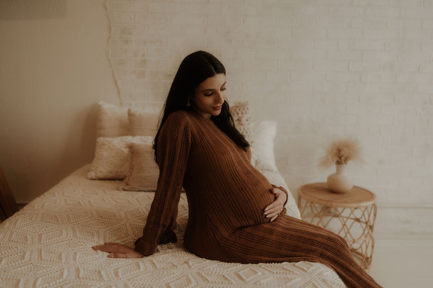 Maternity photographer in Conroe, Willis, Montgomery, the Woodlands, and surrounding areas.