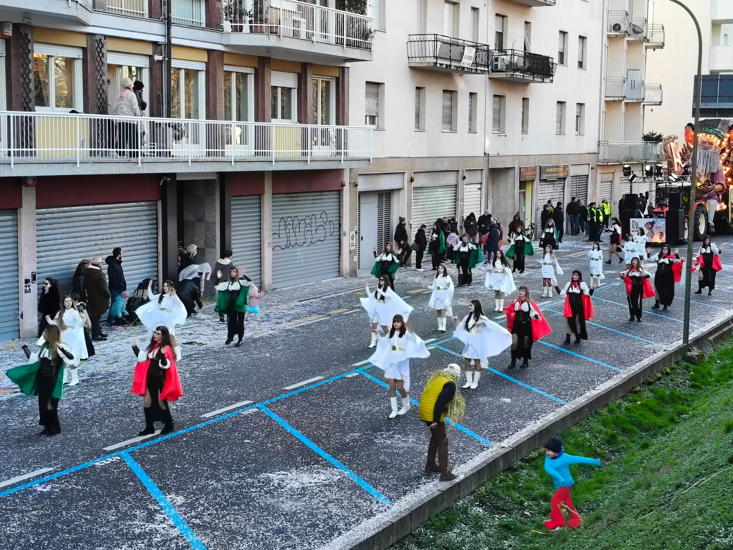 Treviso Carnival Parade 2026. The Friends of Isiata Association with the show “Worlds in Comparison”.