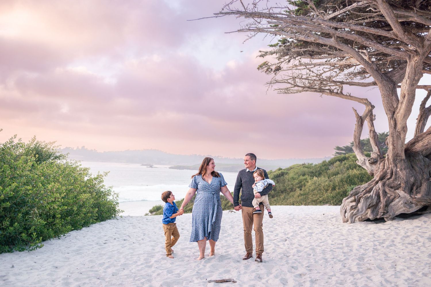 Carmel by the Sea family photographer