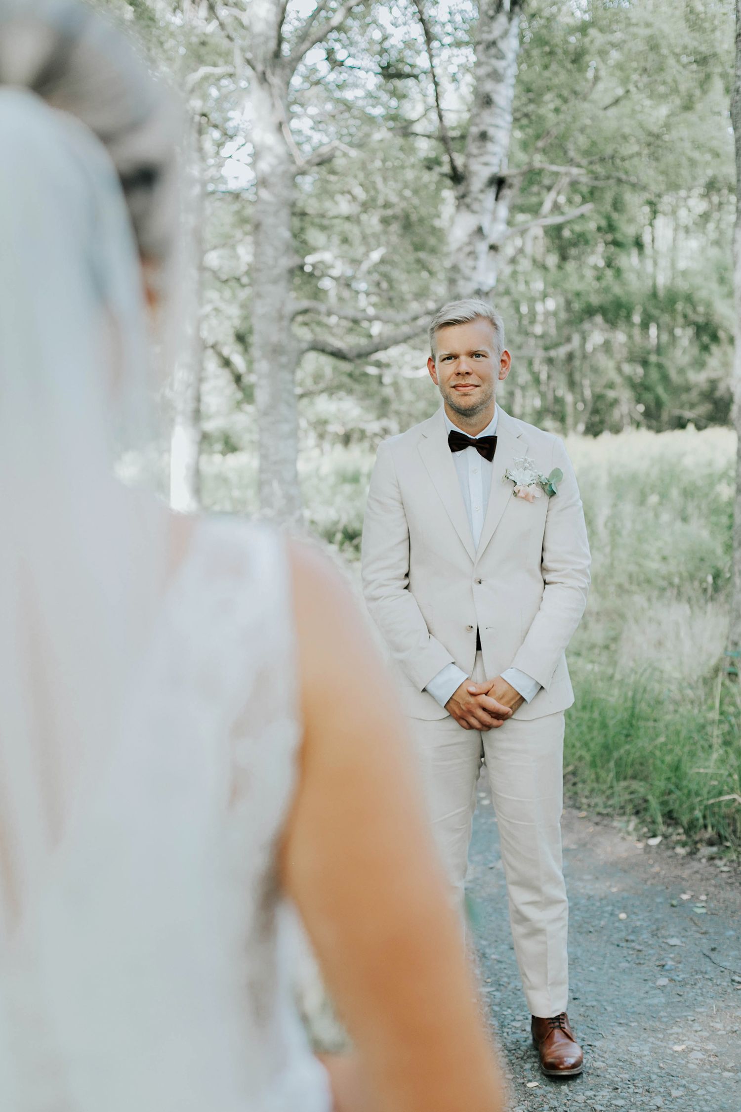 Malin och Olas bröllopsporträtt vid Kvarntorps Herrgård.  Bröllopsfotograf i Karlstad Rebecca Nordin.