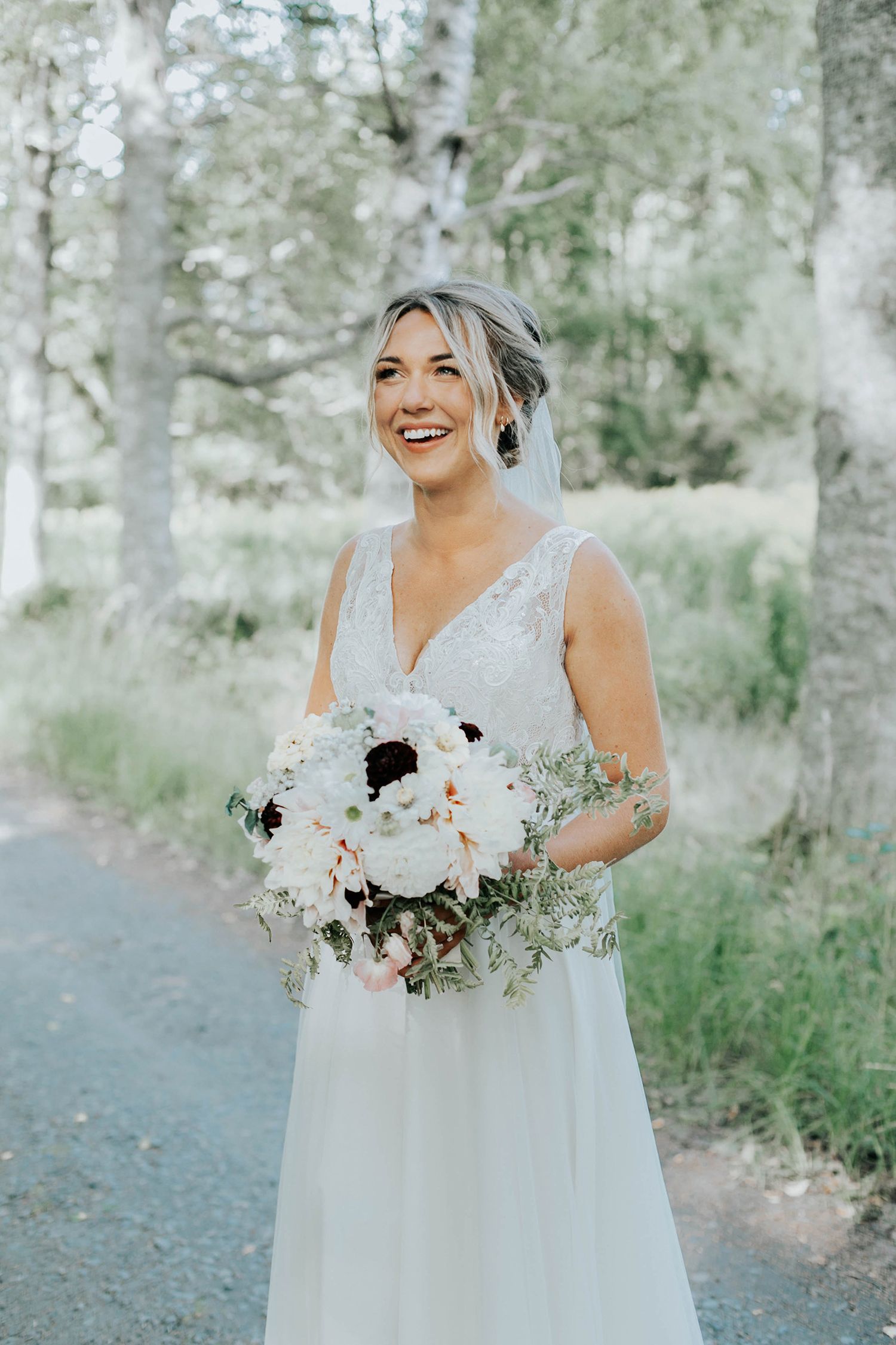 Malin och Olas bröllopsporträtt vid Kvarntorps Herrgård.  Bröllopsfotograf i Karlstad Rebecca Nordin.