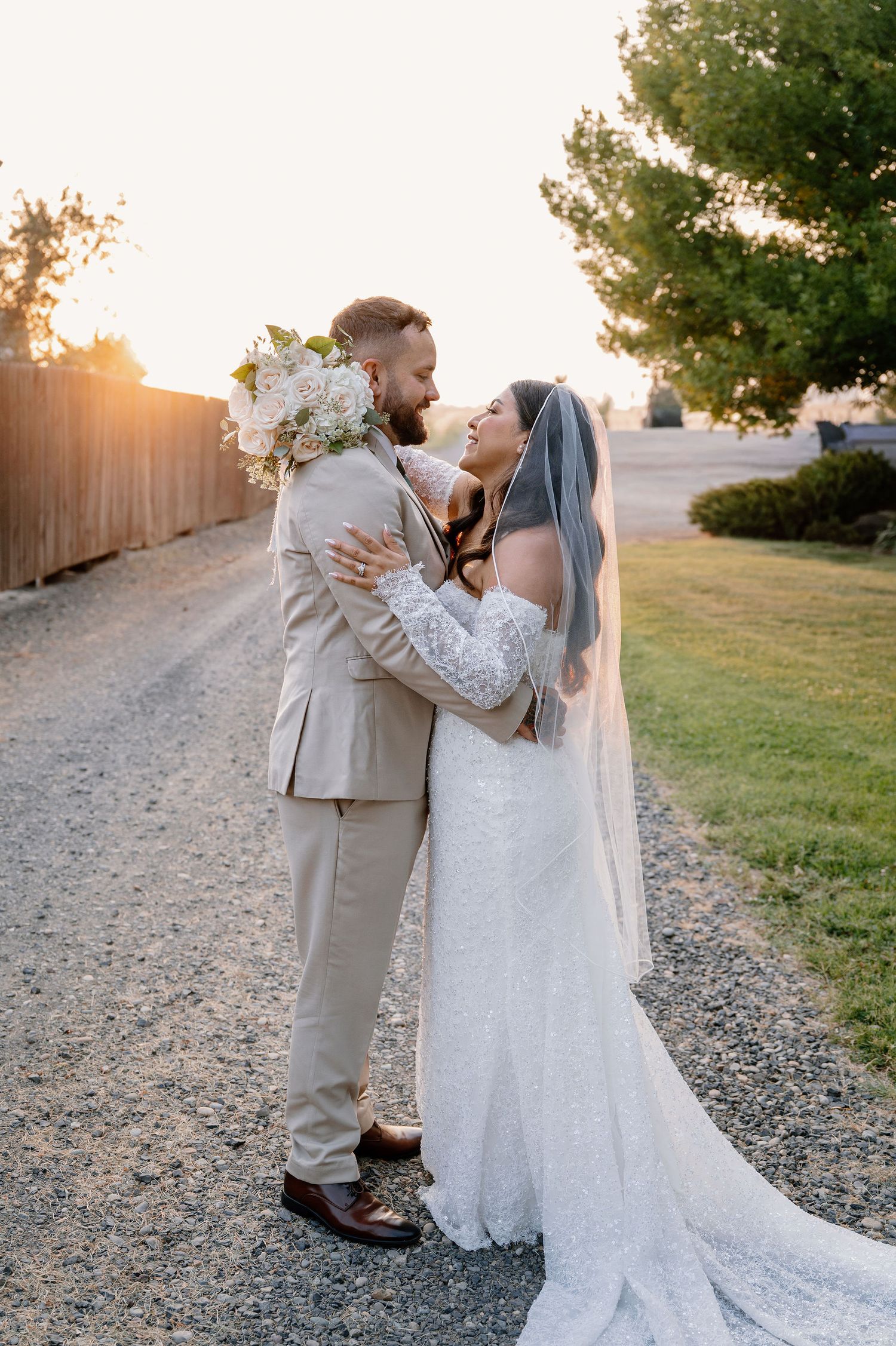 Sunset bride and groom photos in Prosser, WA on Shadow Lake Ranch