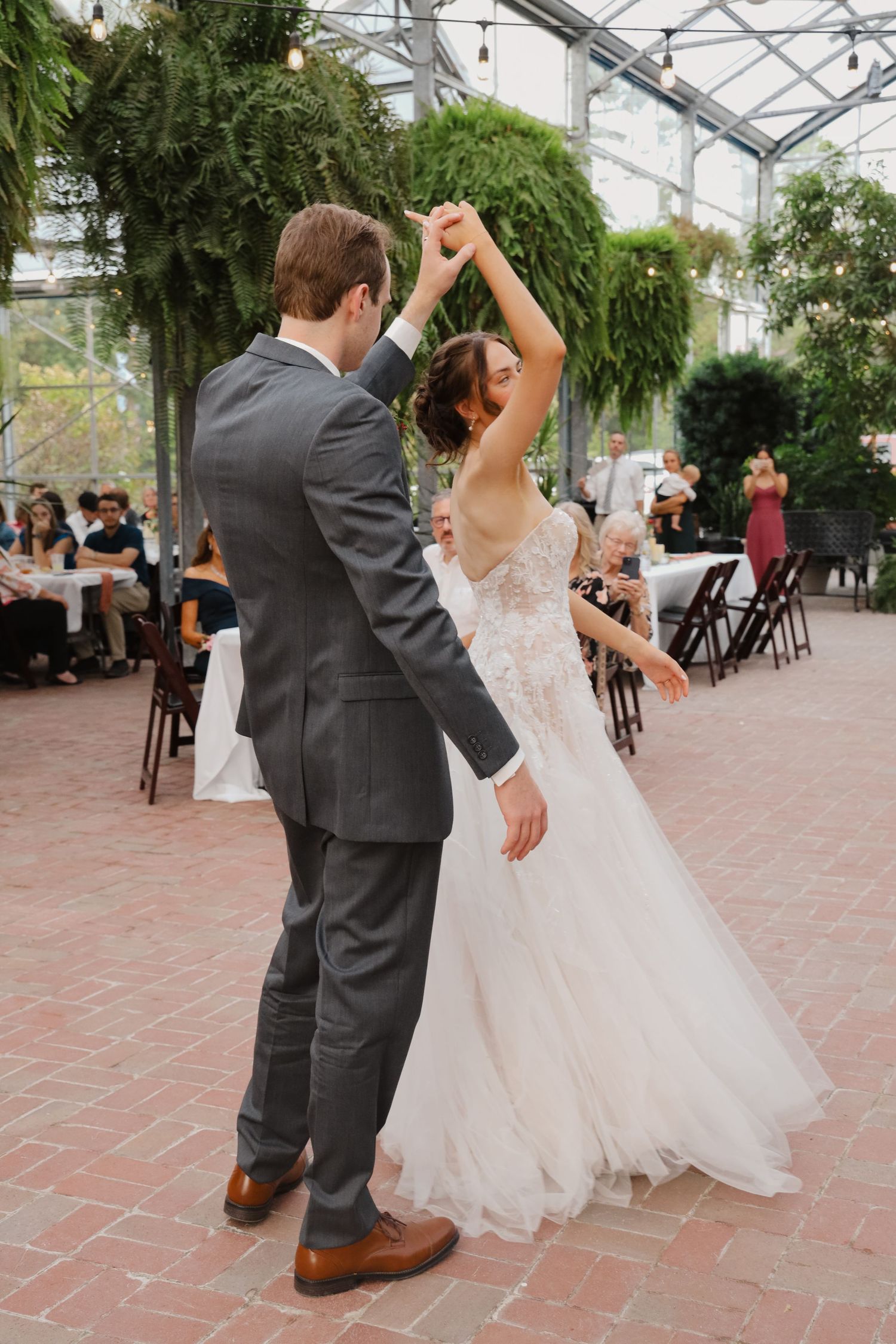 Kentucky wedding photography with candid couple moments