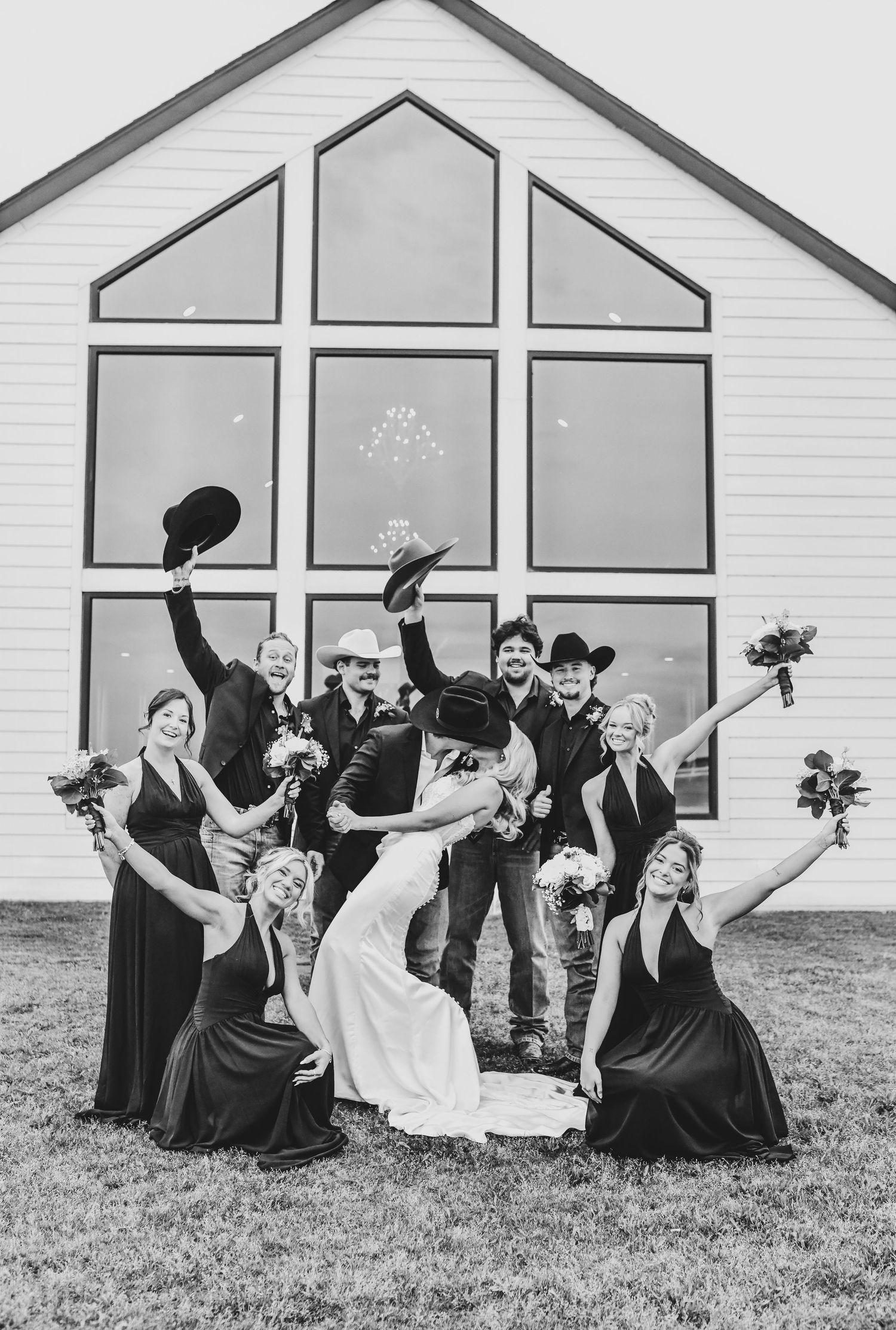 Full wedding party portraits at The Gardenia wedding venue