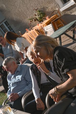 candid family event photography