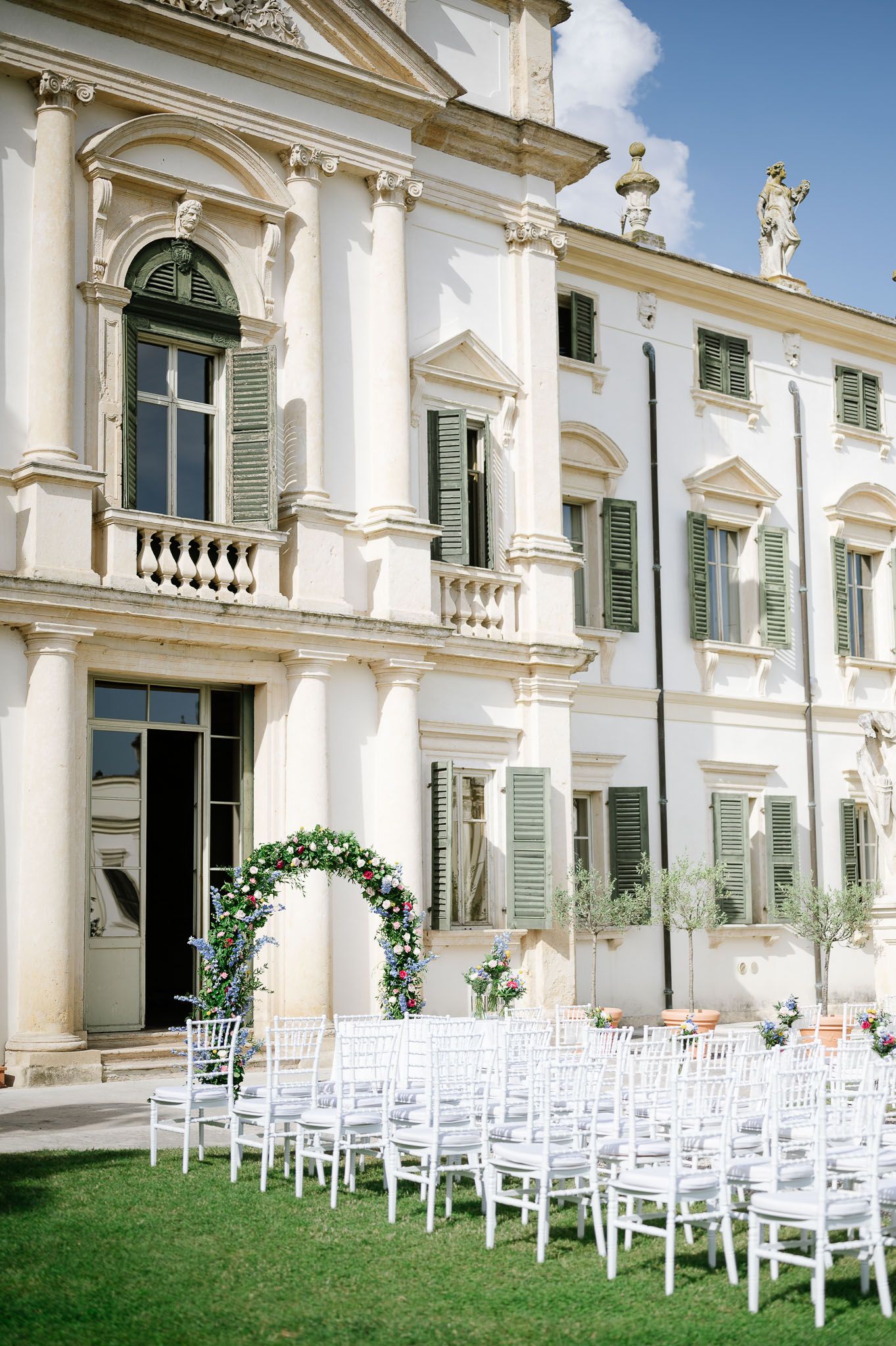 Historic wedding venue near Verona surrounded by Italian gardens