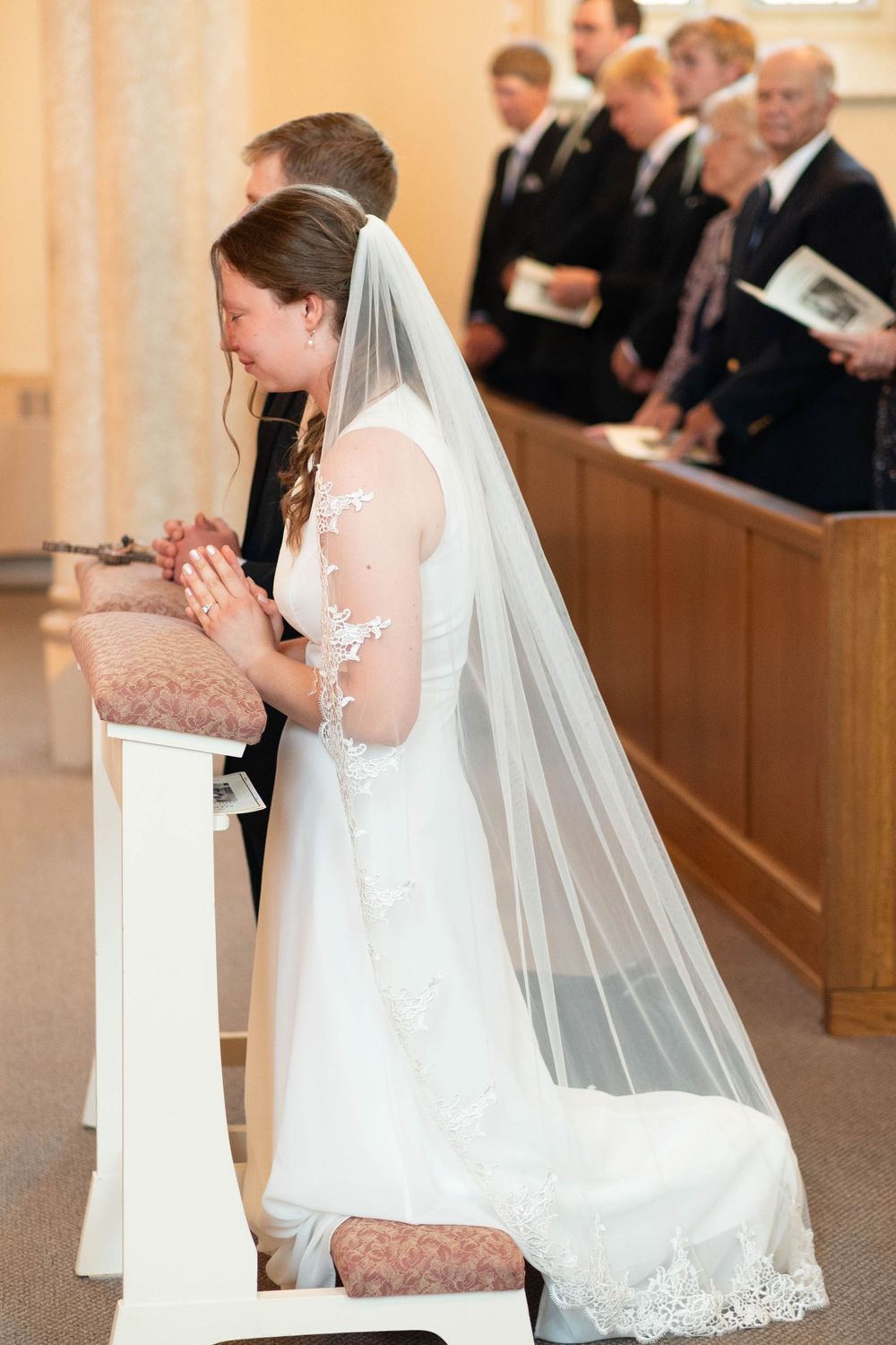 wedding photographer, St. Charles, Illinois, Edwardsville, St. Louis, Catholic Church, Sacrament, candid, mass, bride and groom